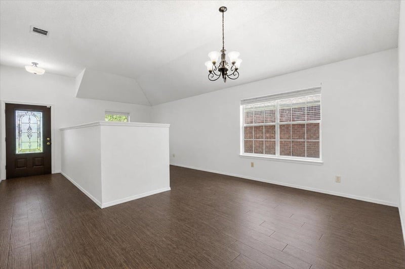 9005 Marthas DR, Austin, TX 78717