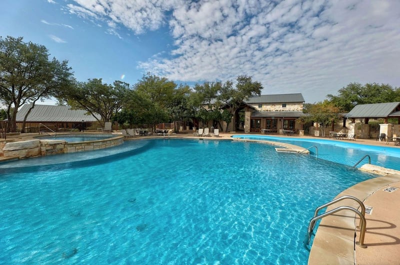 18905 Leisure LN, Jonestown, TX 78645