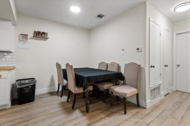 5104 Acorn CV, Austin, TX 78744