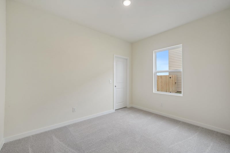 516 Old Western Ps, Jarrell, TX 76537