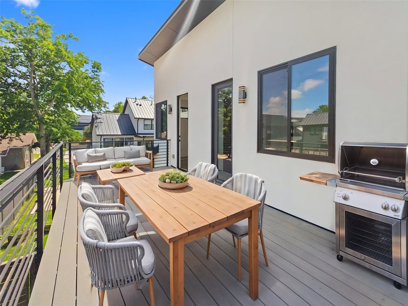 2100 Prather LN #2, Austin, TX 78704