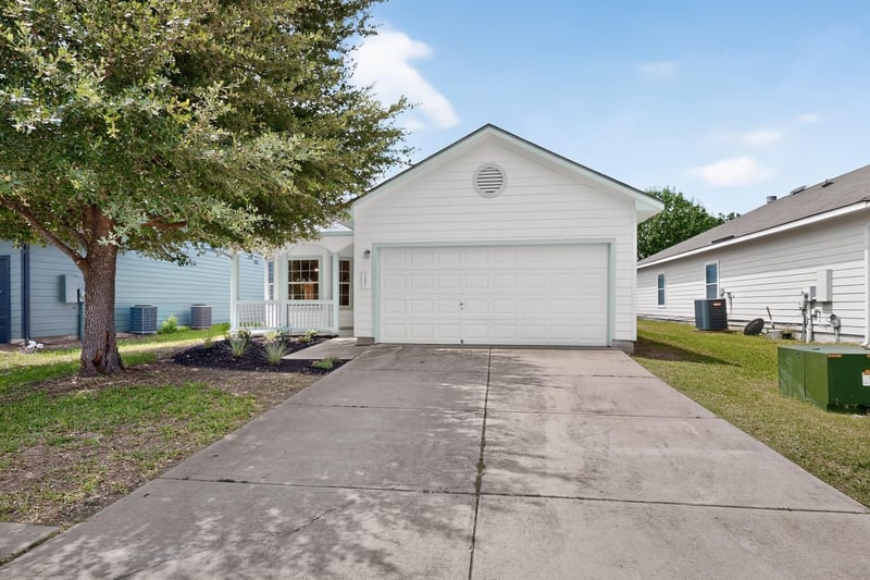 11607 Lapoynor ST, Manor, TX 78653
