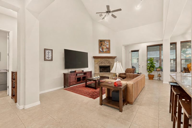 100 Orvieto CV, Liberty Hill, TX 78642