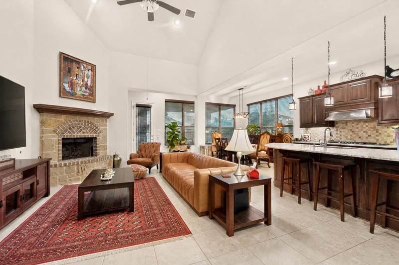 100 Orvieto CV, Liberty Hill, TX 78642