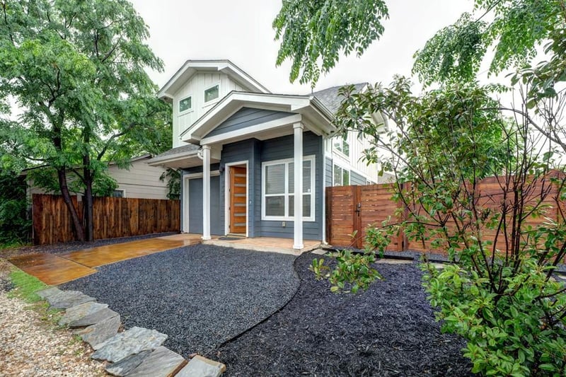 1300 Walnut Ave #B, Austin, TX 78702