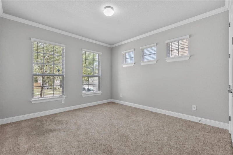 109 Rocky River RD, Georgetown, TX 78628
