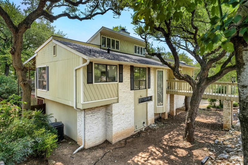 9302 Rolling Oaks TRL, Austin, TX 78750