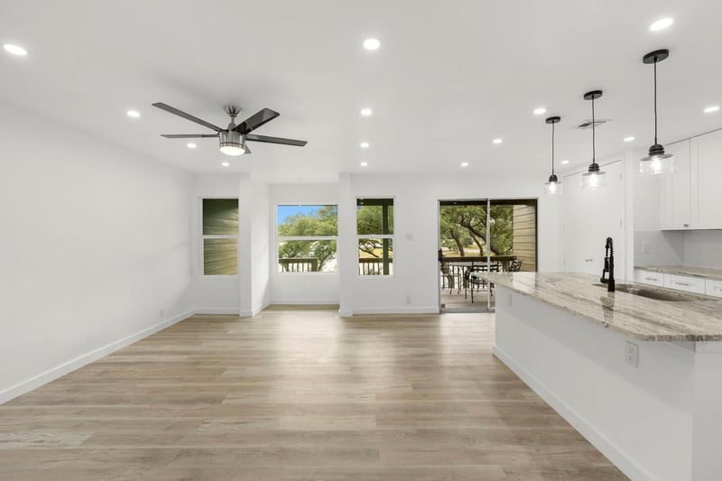 269 Venture BLVD, Point Venture, TX 78645