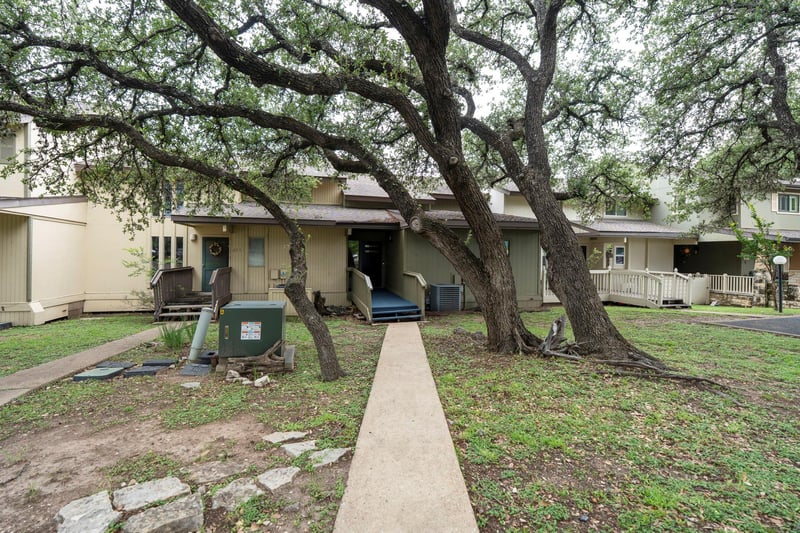 269 Venture BLVD, Point Venture, TX 78645