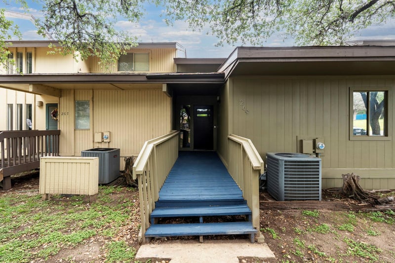 269 Venture BLVD, Point Venture, TX 78645
