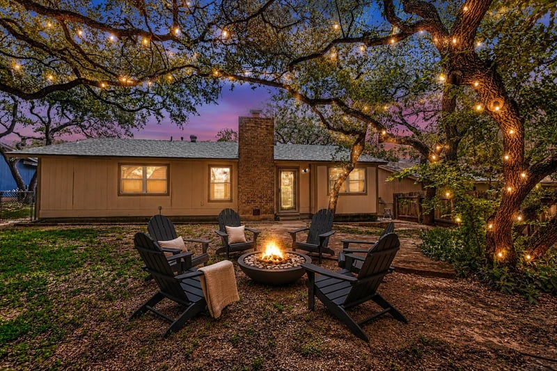 7306 Loganberry DR, Austin, TX 78745