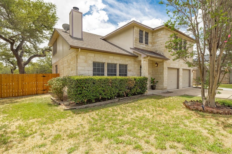 610 Haleys CV, Leander, TX 78641