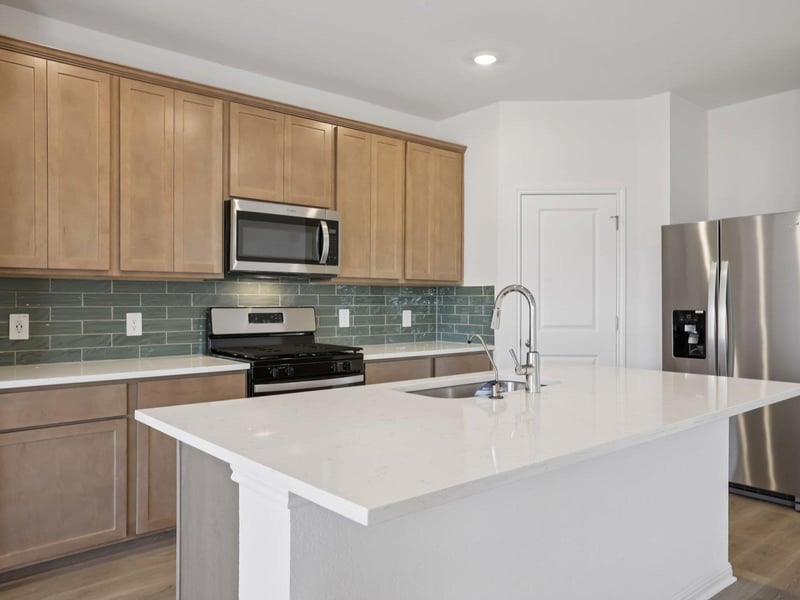 106 Pico ST, Hutto, TX 78634