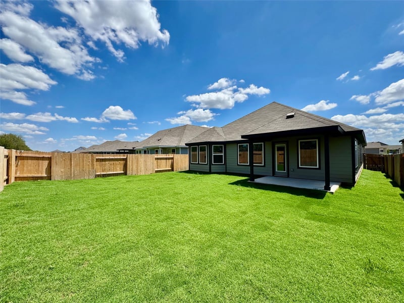 174 Coopers Hawk CRST, Cedar Creek, TX 78612