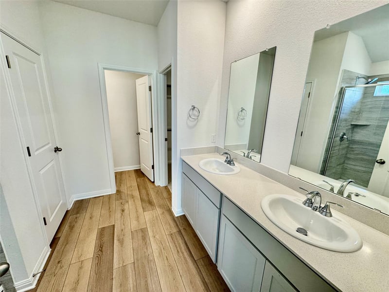 174 Coopers Hawk CRST, Cedar Creek, TX 78612