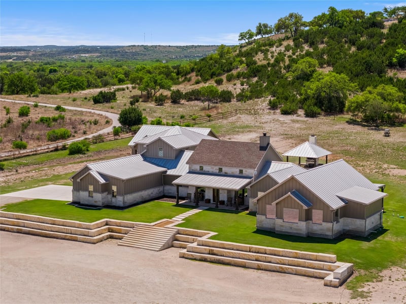 283 Soaring Eagles DR, Fredericksburg, TX 78624