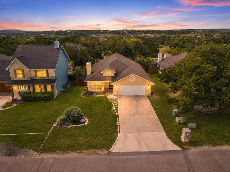 55 Sprucewood DR, Wimberley, TX 78676