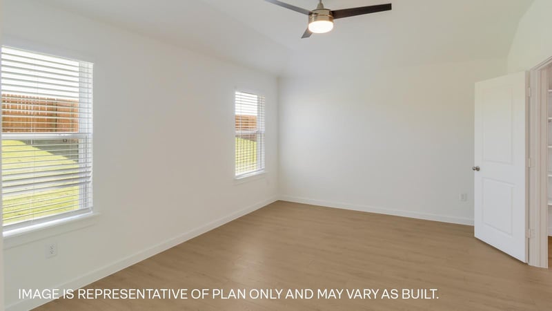 25521 Farmers Crop LN, Elgin, TX 78621