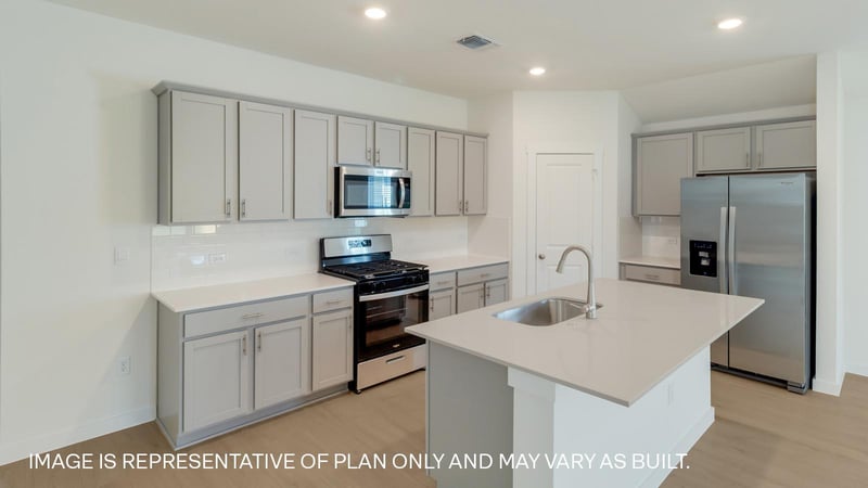 25521 Farmers Crop LN, Elgin, TX 78621