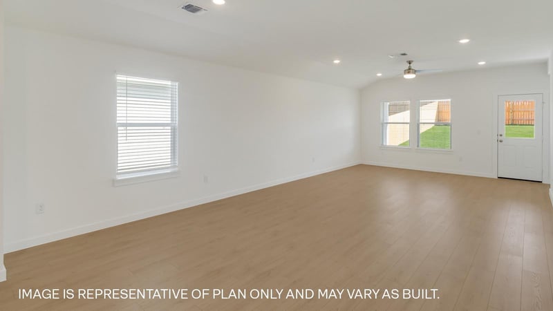 25521 Farmers Crop LN, Elgin, TX 78621