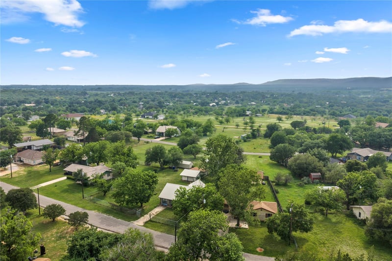 210 River Oaks DR, Burnet, TX 78611