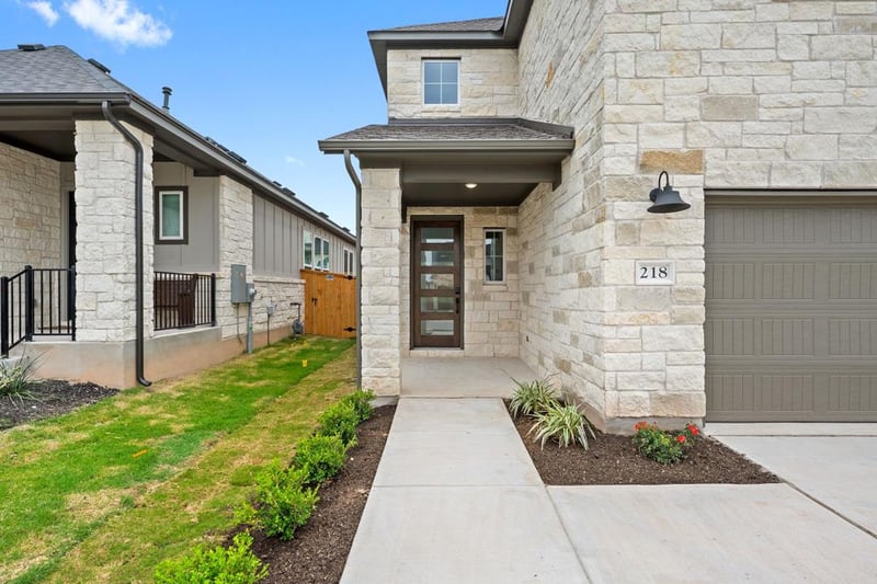 218 Grayson Elm Ps, Dripping Springs, TX 78620