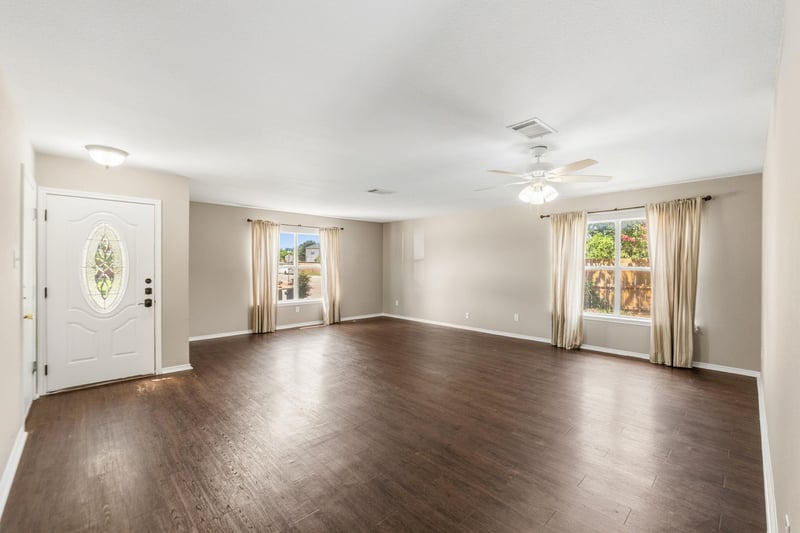 1713 Candlelight DR, Leander, TX 78641
