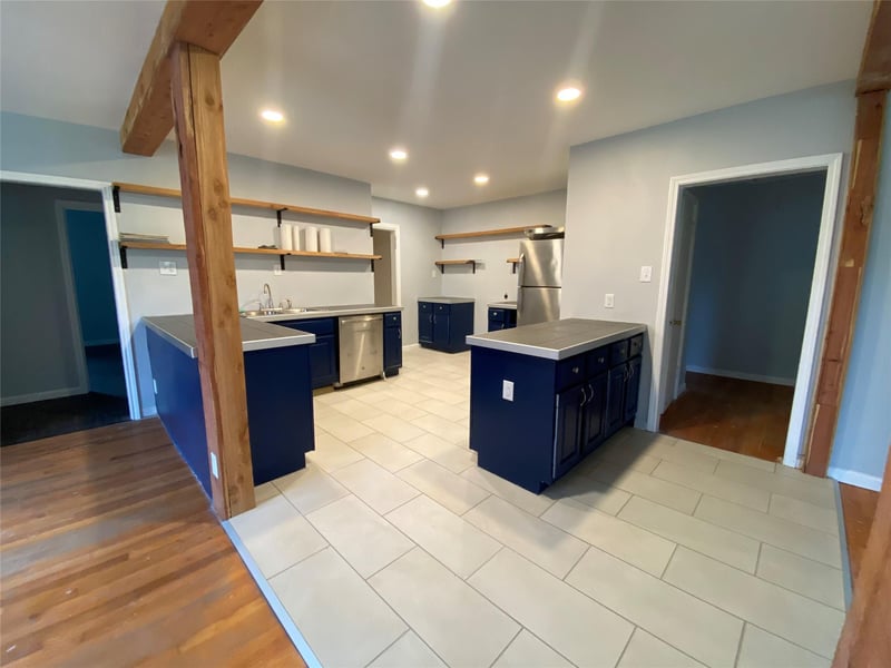 1133 Avenue C, Elgin, TX 78621