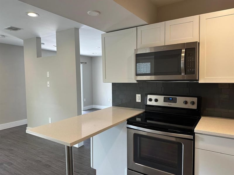 935 La Posada DR #241, Austin, TX 78752