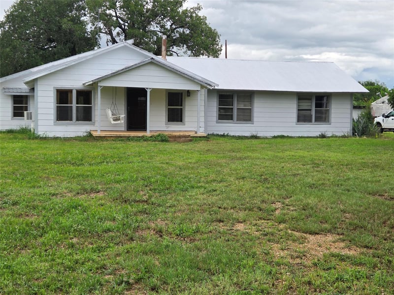 3165 Cr 302 , Rockdale, TX 76567