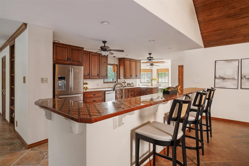 509 Roy Creek LN, Dripping Springs, TX 78620