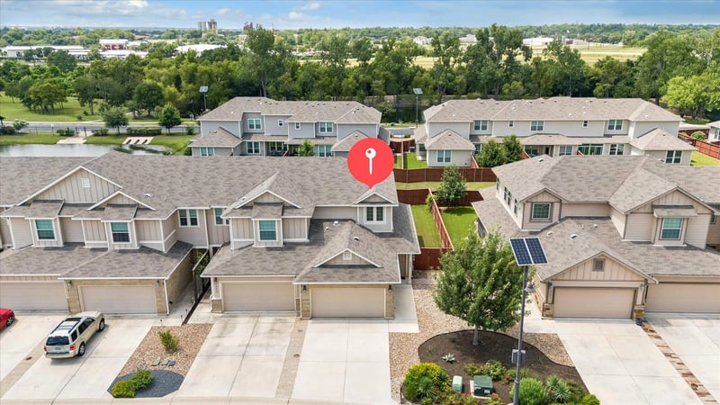 457 High Tech DR #7F, Georgetown, TX 78626