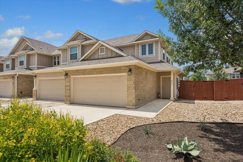 457 High Tech DR #7F, Georgetown, TX 78626