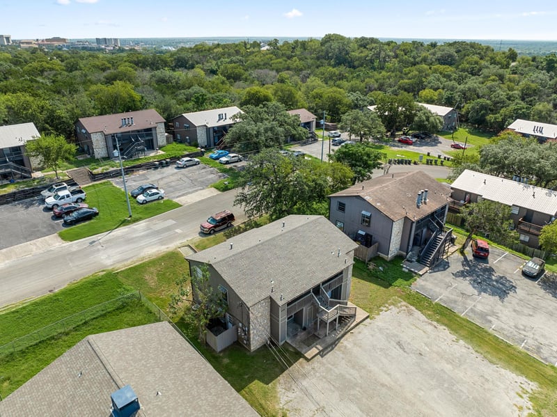 608 Bracewood CIR, San Marcos, TX 78666