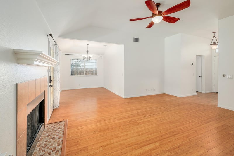 1304 Mountain Springs LN, Leander, TX 78641
