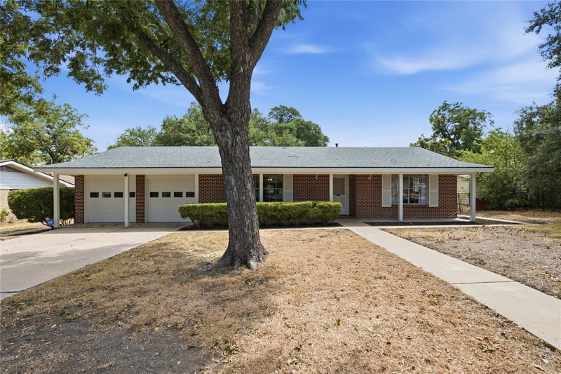 11605 N Oaks DR, Austin, TX 78753