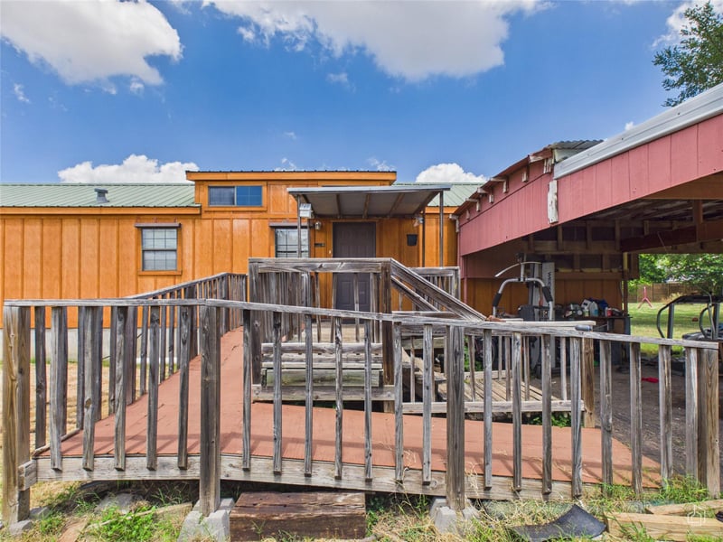 200 Mustang Ave, Cedar Park, TX 78613