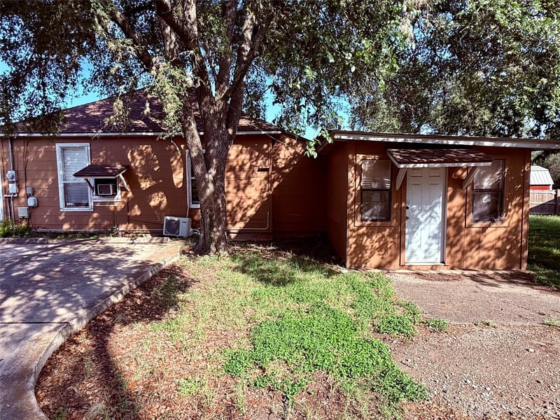 711 Bishop ST, San Marcos, TX 78666