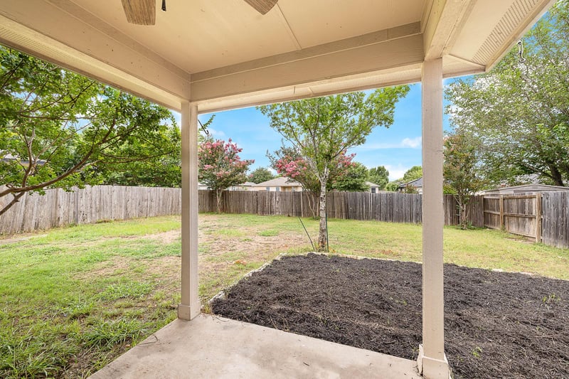 602 Creston ST, Hutto, TX 78634