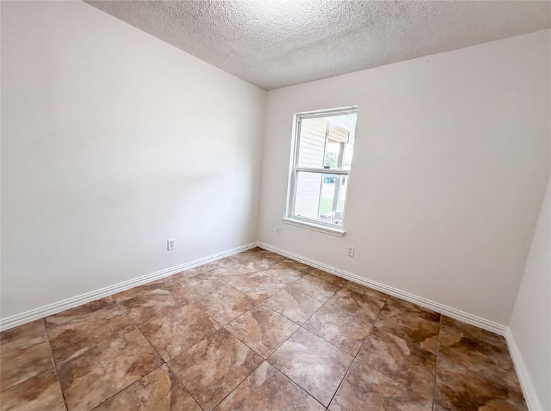 1301 Pitcairn DR, Pflugerville, TX 78660