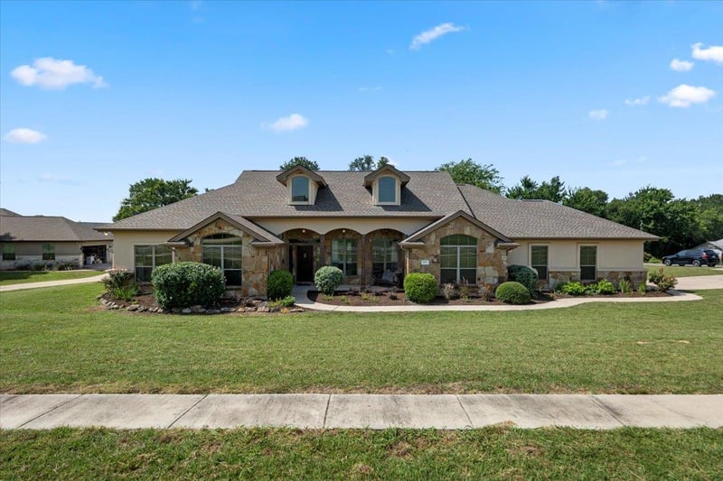 601 Pheasant MDW, Liberty Hill, TX 78642