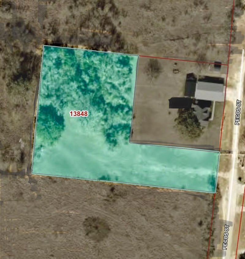 1629 Pecos ST, Lockhart, TX 78644