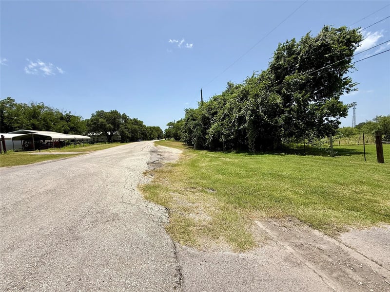 1629 Pecos ST, Lockhart, TX 78644