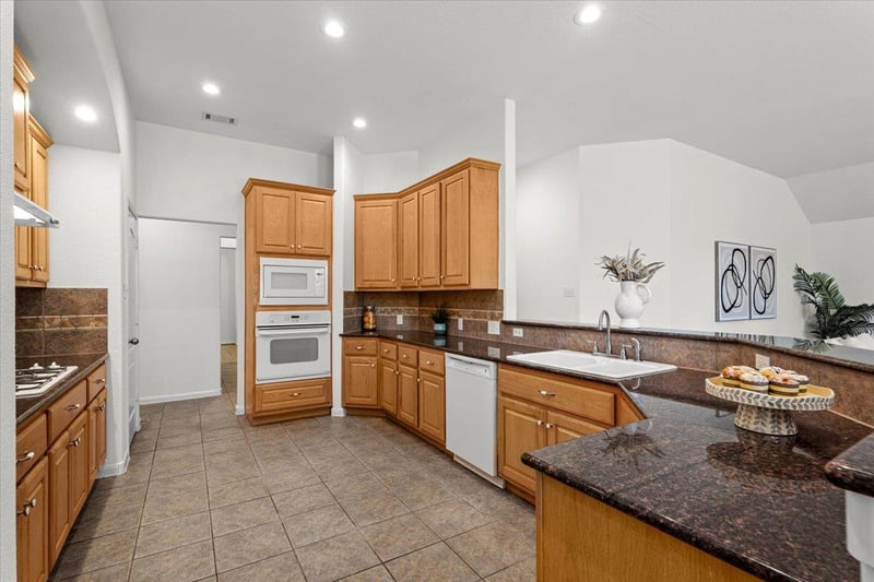 5808 Terravista DR, Austin, TX 78735