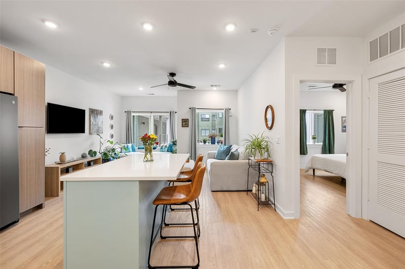 4802 Congress Ave #411, Austin, TX 78745