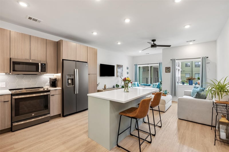 4802 Congress Ave #411, Austin, TX 78745