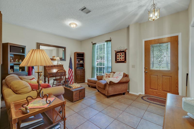 6661 Ruxton LN, Austin, TX 78749