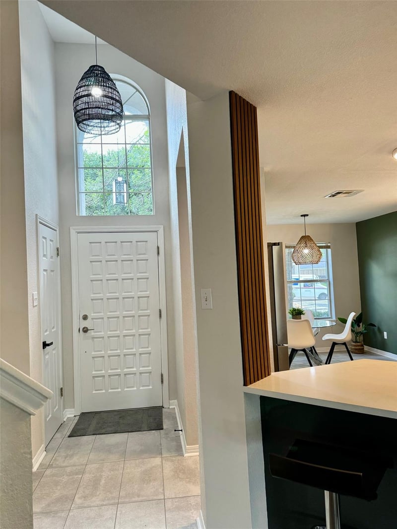 2327 Wright CIR, Round Rock, TX 78664