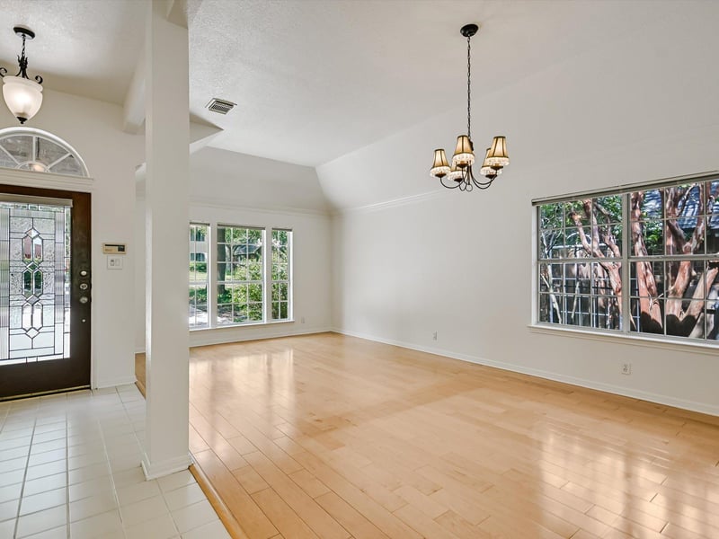 10817 Redmond RD, Austin, TX 78739