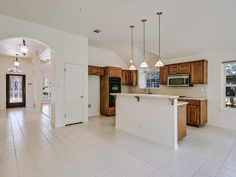 10817 Redmond RD, Austin, TX 78739